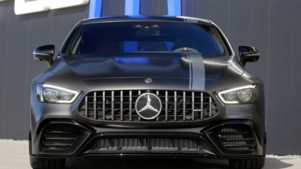 Топ-версия Mercedes-AMG GT 63 4-door Coupe стала быстрее Ferrari 812 Superfast