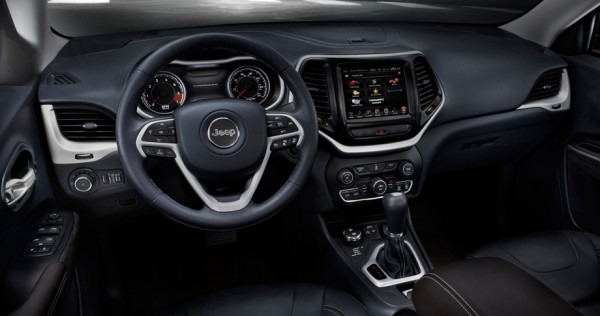 Кроссовер Jeep Cherokee поедет на сервис из-за «автомата» Кроссовер Jeep Cherokee поедет на сервис из-за «автомата»