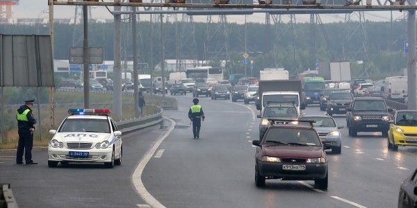 «Кроме камер на дорогах ничего нет». В ГИБДД жалуются на сокращения «Кроме камер на дорогах ничего нет». В ГИБДД жалуются на сокращения