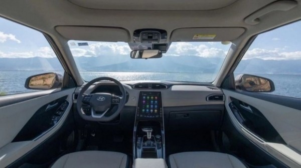 Новая Hyundai Creta обзавелась новым мотором, огромным тачскрином и подешевела