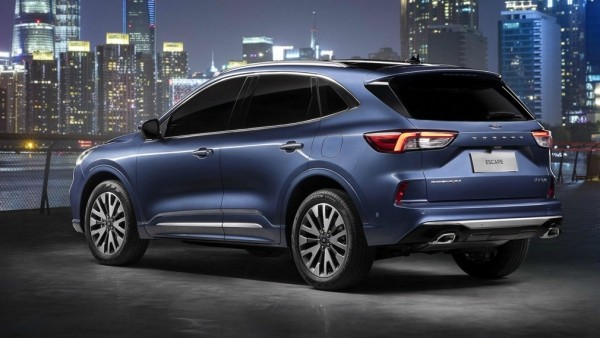 Ford показал обновлённый кроссовер Escape