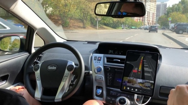 Беспилотник &laquo;Яндекса&raquo; опять попал в аварию