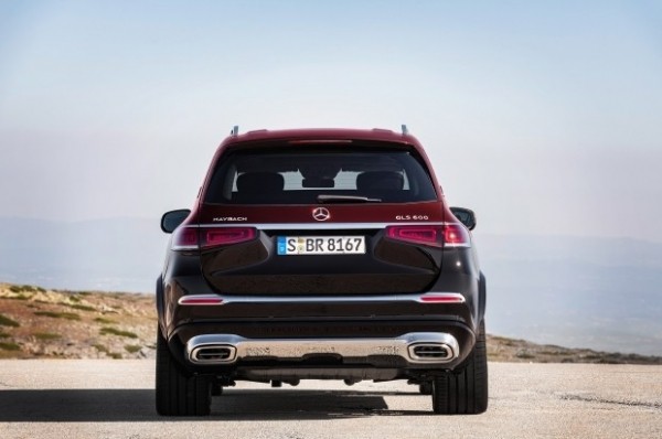 Кроссовер Mercedes-Maybach GLS сохранил кузов донора