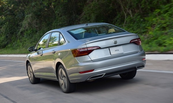 Новая жизнь после сорока. Тест-драйв Volkswagen Jetta Новая жизнь после сорока. Тест-драйв Volkswagen Jetta