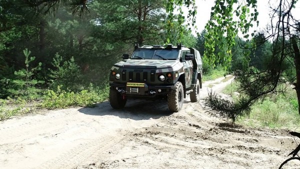 В Украине выпустят гражданский внедорожник с 6,7-литровым мотором V8