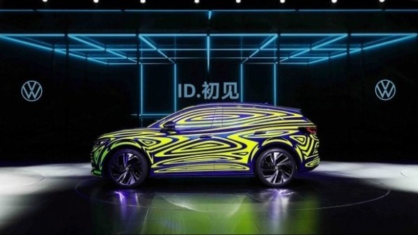 Volkswagen показал серийный электрокроссовер ID.4 Volkswagen показал серийный электрокроссовер ID.4
