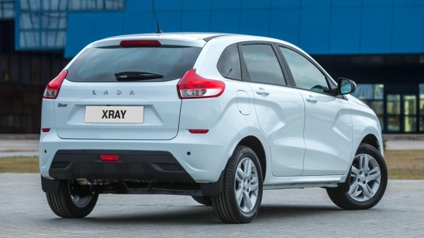 Lada XRAY получил мультимедиа с Android Auto и Apple Car Play Lada XRAY получил мультимедиа с Android Auto и Apple Car Play