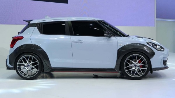 Suzuki Swift &laquo;нарядили&raquo; в экстремальный обвес
