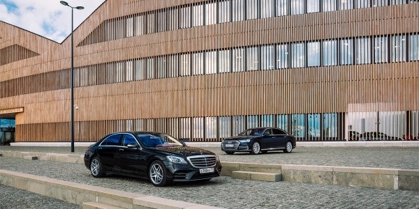 Что-то вечно. Mercedes-Benz S-class против Audi A8 Что-то вечно. Mercedes-Benz S-class против Audi A8