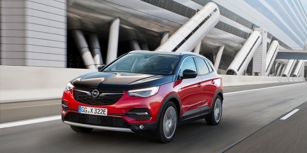Opel вернулся в Россию: модели, цены, комплектации, дилеры 