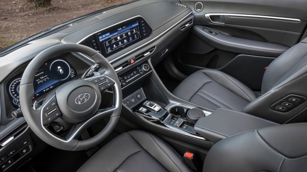 Размышляем о&nbsp;смелости нового седана Hyundai Sonata