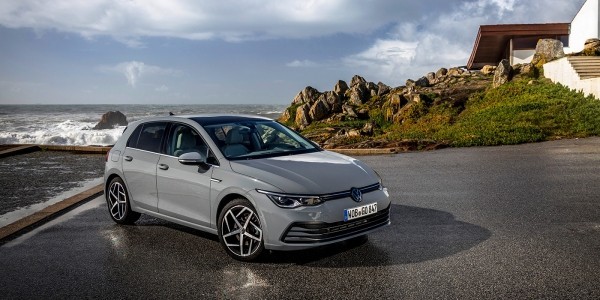 Тактильное общение. Тест-драйв Volkswagen Golf восьмого поколения Тактильное общение. Тест-драйв Volkswagen Golf восьмого поколения