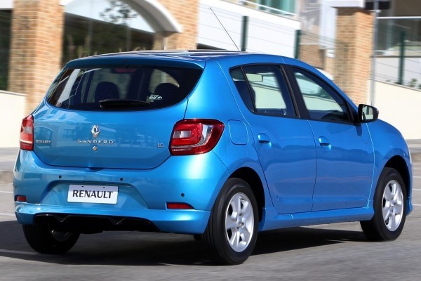 За 2 года Renault Sandero стал дороже на 78 000 рублей