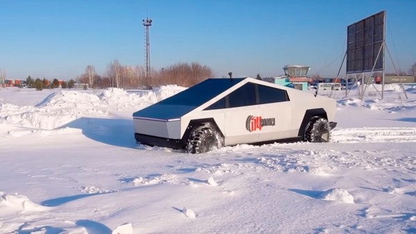Российский пикап Tesla Cybertruck испытали сибирской зимой