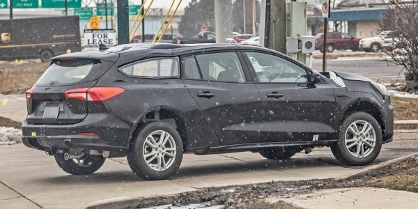 Прототип вэна Ford Transit Connect намекнул на&nbsp;родство с&nbsp;Фокусом