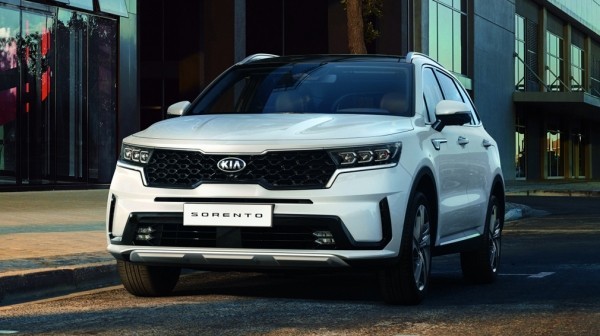 Kia опубликовала первые официальные фото нового Kia Sorento