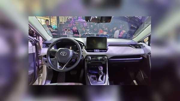 Toyota начала принимать заказы на новый кроссовер Toyota Wildlander