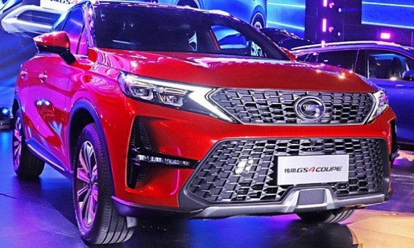 Новые минивэн GAC GN8 и кроссовер GAC GS5 привезли в Москву Новые минивэн GAC GN8 и кроссовер GAC GS5 привезли в Москву