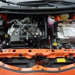 После запуска двигатель сразу глохнет: почему так происходит