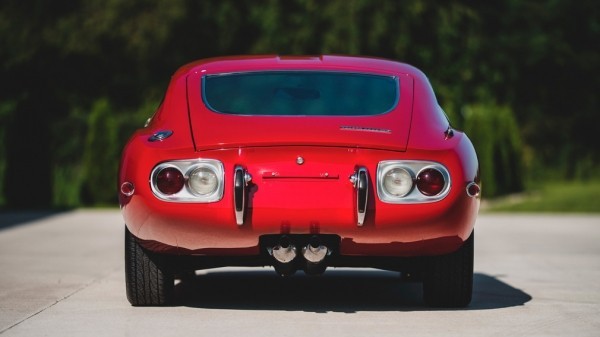 Раритетный Toyota 2000GT выставят на аукцион