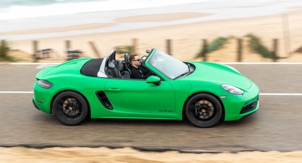 Возвращаем недостающие цилиндры Porsche 718 GTS 4.0