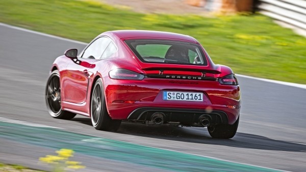 Возвращаем недостающие цилиндры Porsche 718 GTS 4.0