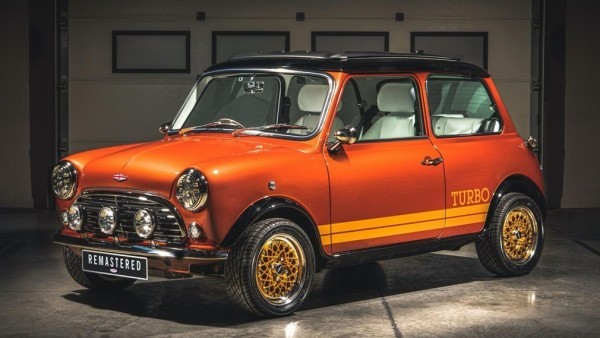Из классического MINI сделали Lotus из фильма о Джеймсе Бонде Из классического MINI сделали Lotus из фильма о Джеймсе Бонде
