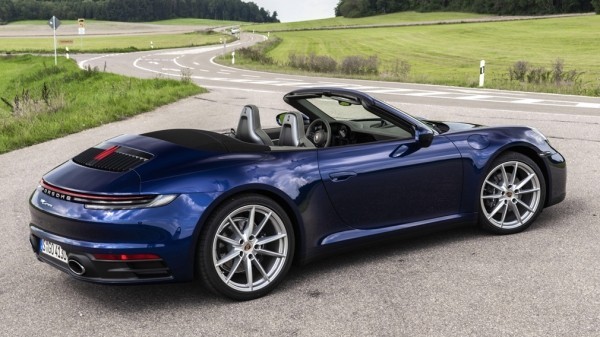 Porsche поднял цены на купе и кабриолет