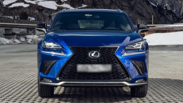 Стало известно, как менялись цены на Lexus NX за последние два года