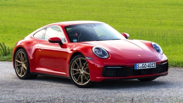 Porsche поднял цены на купе и кабриолет