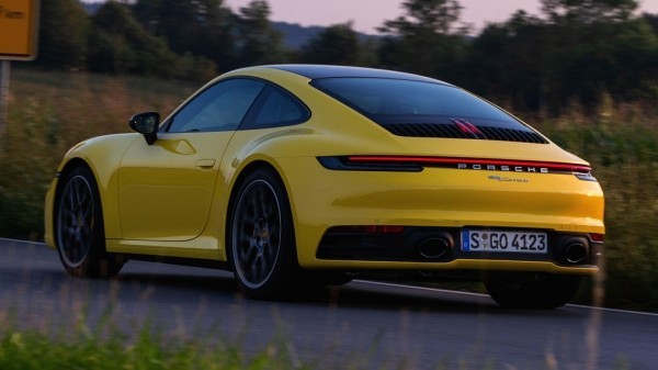 Porsche поднял цены на купе и кабриолет