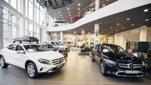 Mercedes-Benz показал рекордный рост продаж в России Mercedes-Benz показал рекордный рост продаж в России