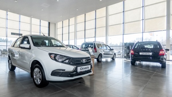 АвтоВАЗ сообщил о скидках на автомобили Lada в апреле