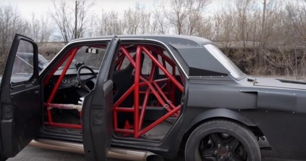 По прозвищу «Цербер»: ГАЗ 24 с мотором V8 По прозвищу «Цербер»: ГАЗ 24 с мотором V8