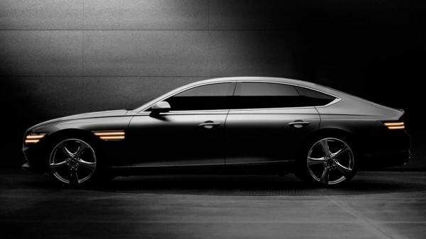 Опубликованы фотографии интерьера нового Genesis G80 Sport