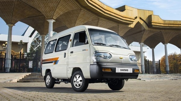 В Россию могут привезти семиместный Chevrolet дешевле Lada Granta
