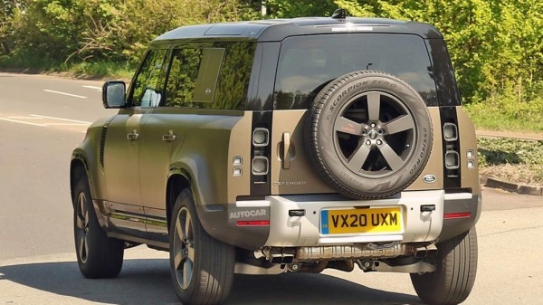 Компания Land Rover вывела на тесты новый Defender с агрегатом V8