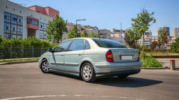 Citroen C5 I c пробегом: уже потраченная оцинковка и жёсткий BDSM с блоком BSM