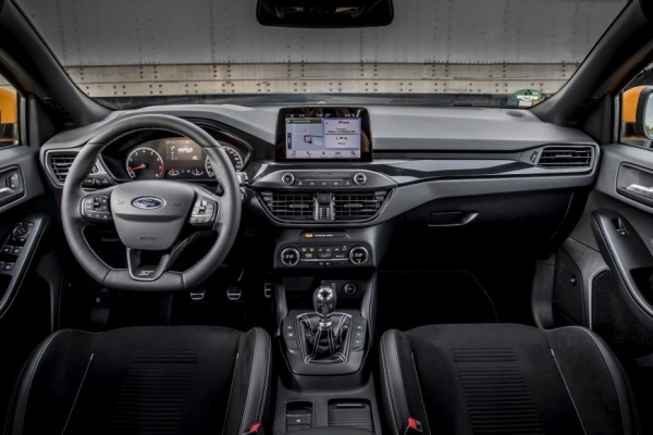 Ford Focus ST получил 7-ступенчатую автоматическую коробку передач
