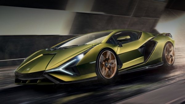 Компания Lamborghini отказалась от участия в автосалонах