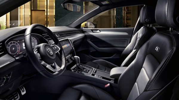 Volkswagen Arteon появился у российских дилеров