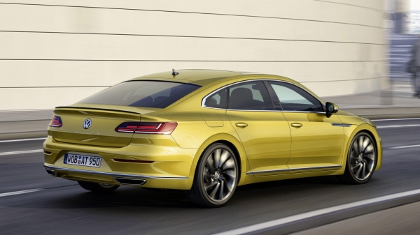 Volkswagen Arteon появился у российских дилеров