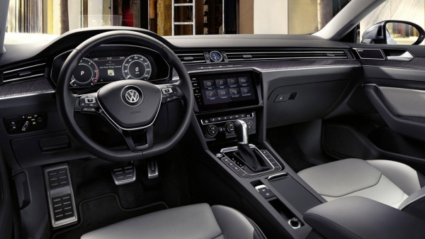 Volkswagen Arteon появился у российских дилеров