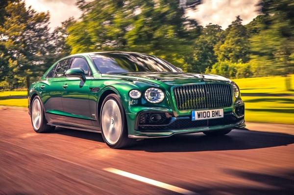 Bentley представила Flying Spur с карбоновым обвесом