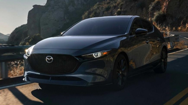 Появились данные о ценах на седан Mazda3 2021 с турбомотором 