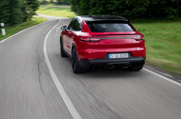 Porsche Cayenne GTS обзавелся спортивным выпуском Porsche Cayenne GTS обзавелся спортивным выпуском