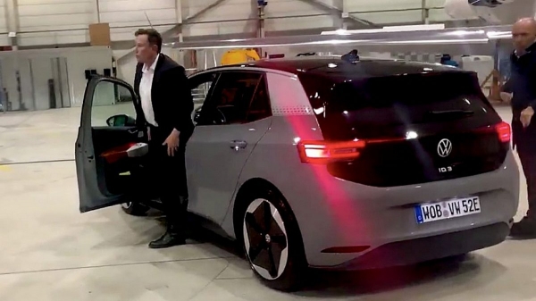 Илон Маск испытал и похвалил конкурента Tesla Model 3 от VW