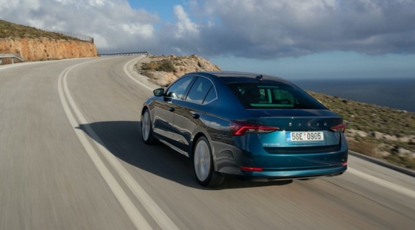 Skoda озвучила российскую стоимость новой Octavia Skoda озвучила российскую стоимость новой Octavia
