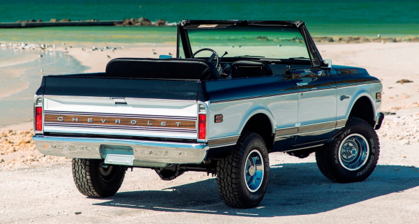 Рестомод Chevrolet Blazer K5 получил V8 от Корвета