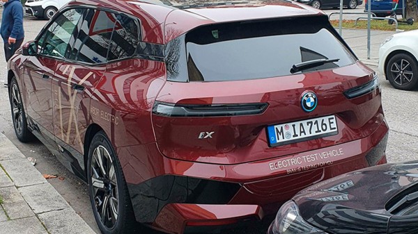 В Сети были опубликованы «живые» фото кроссовера BMW iX В Сети были опубликованы «живые» фото кроссовера BMW iX